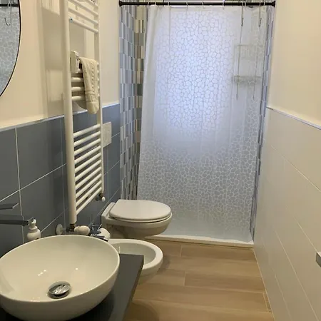 Gramsci 2 3* Bologna