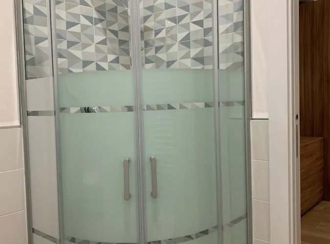 Gramsci 2 بيت ضيافة 3*